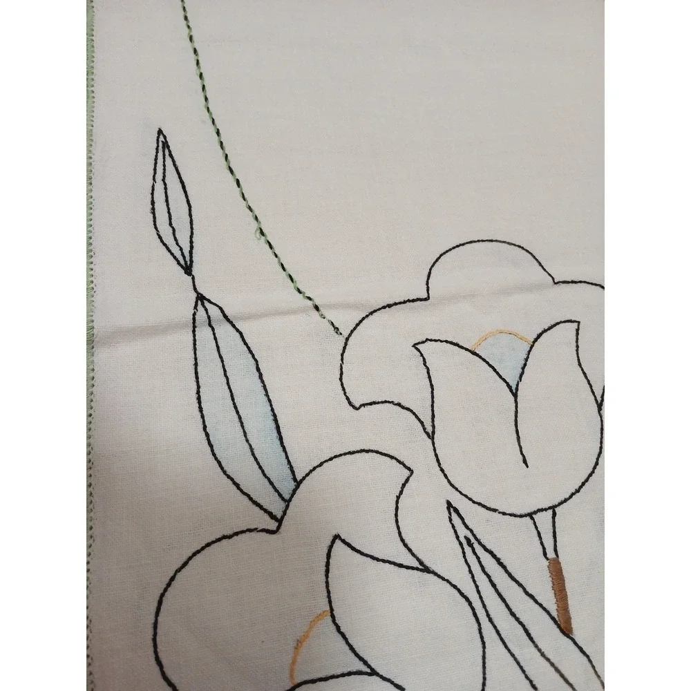 Vintage Hand Embroidered Tulips Table Runner Dresser Scarf Floral Table Decor